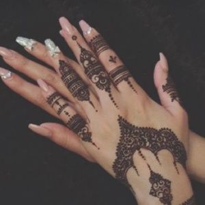 Meet your Posher, Manahel